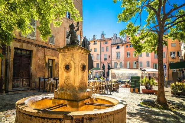 Aix-en-Provence (FR)
