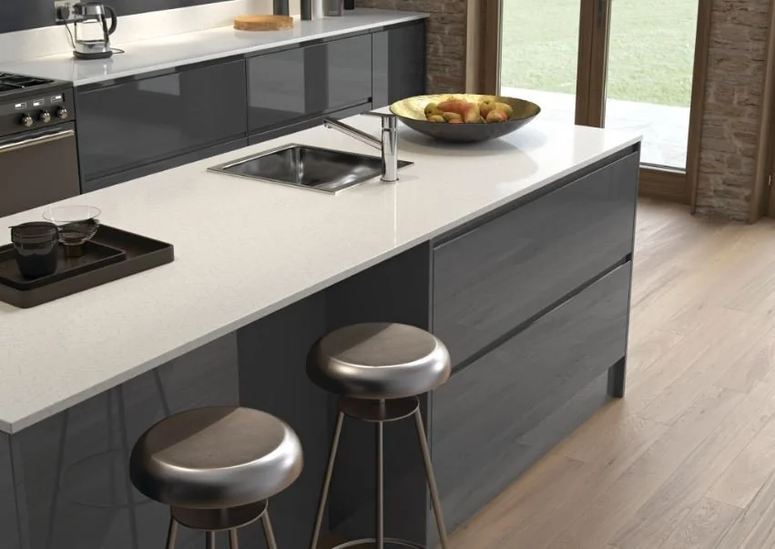 Strada Gloss Graphite and Porcelain 3.JPG