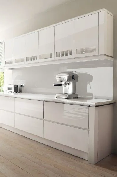 Strada Gloss White 2.JPG