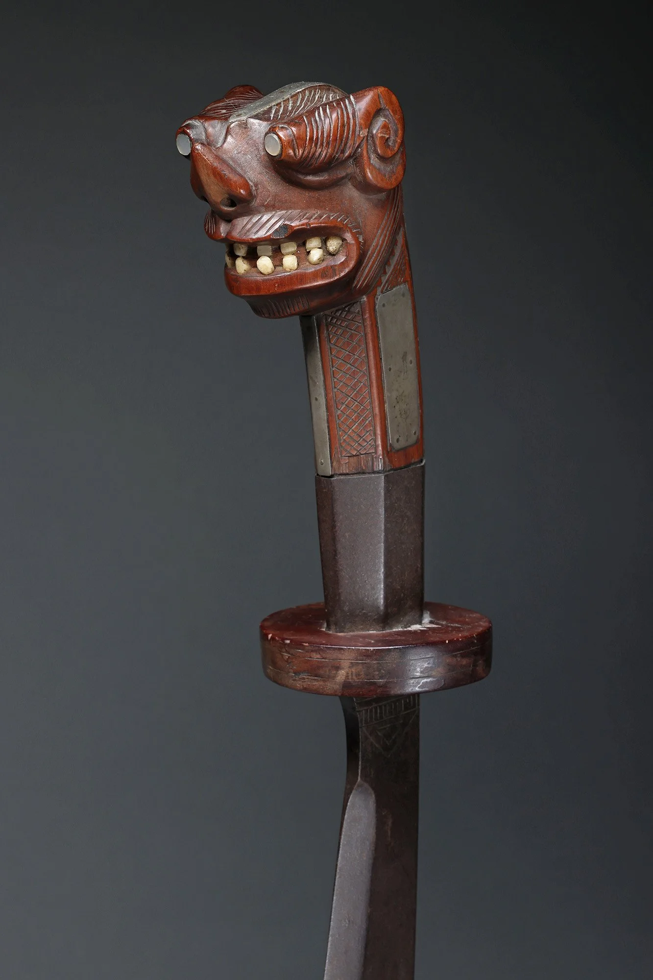 kpm1-knife-c.jpg
