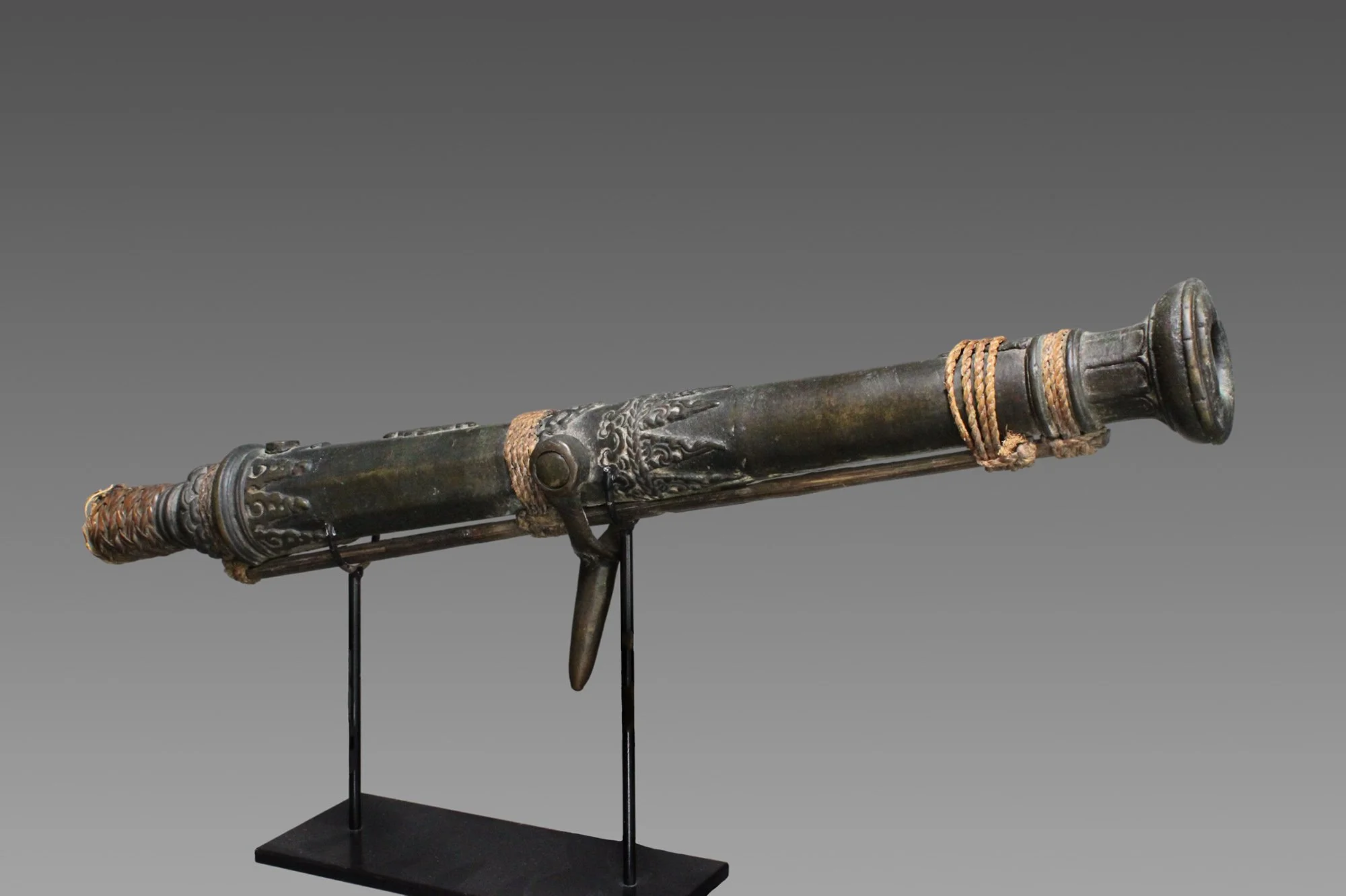 kp2m16-cannon-c.JPG