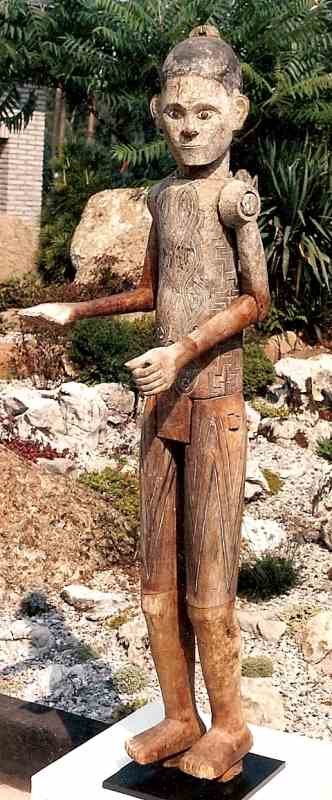 15-archive-tautau-a.jpg