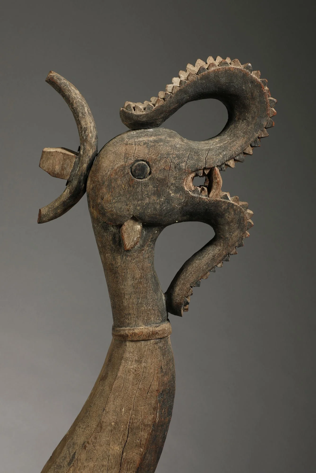 4225-dragon-l.jpg
