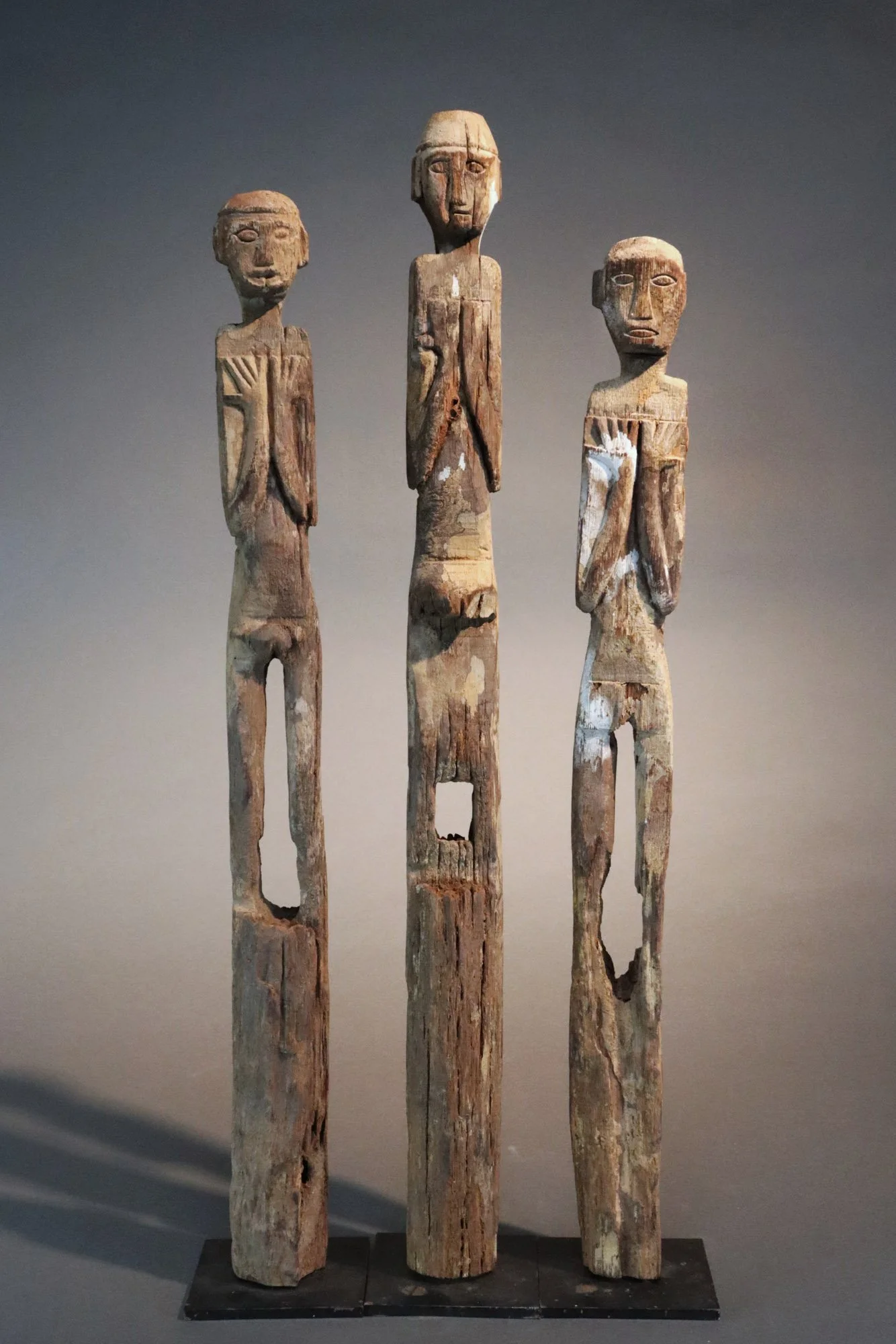 jvbs1: Borneo - Set of Three Ancestral Figures