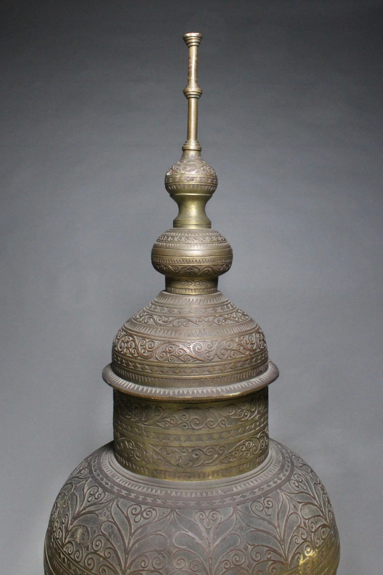 811-urn-b.JPG