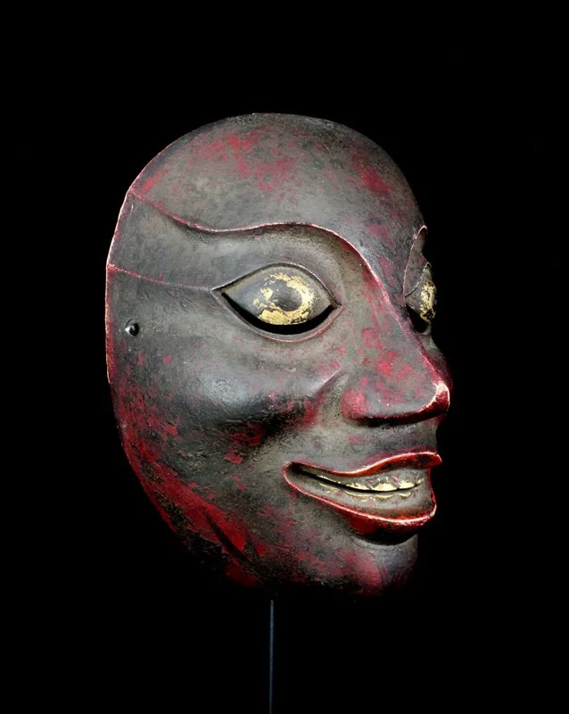 132-mask-b.jpg
