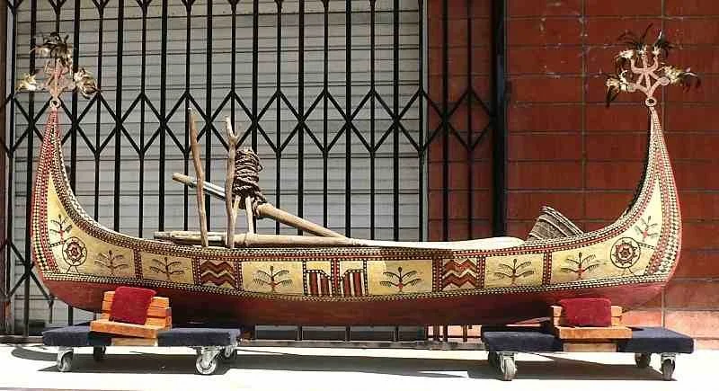 68-archive-canoe-a.jpg