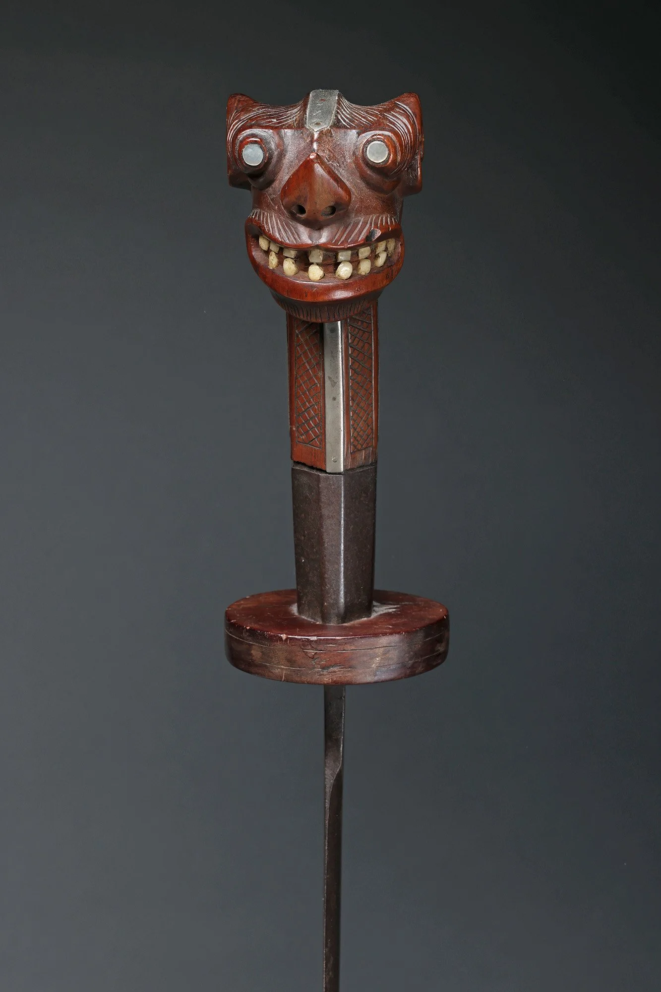 kpm1-knife-d.jpg