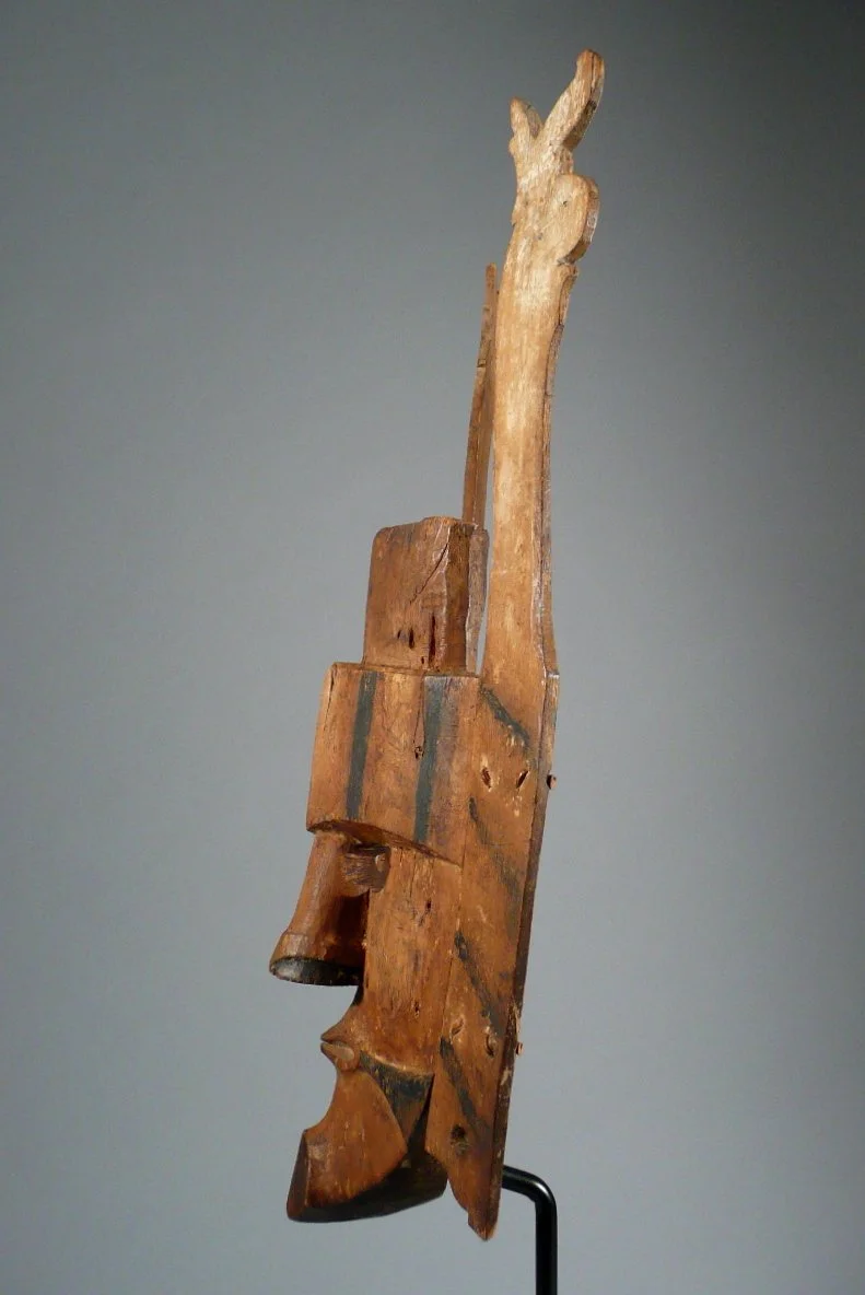 1537-mask-f.jpg