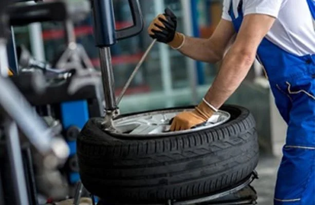 Tire mounting equipment