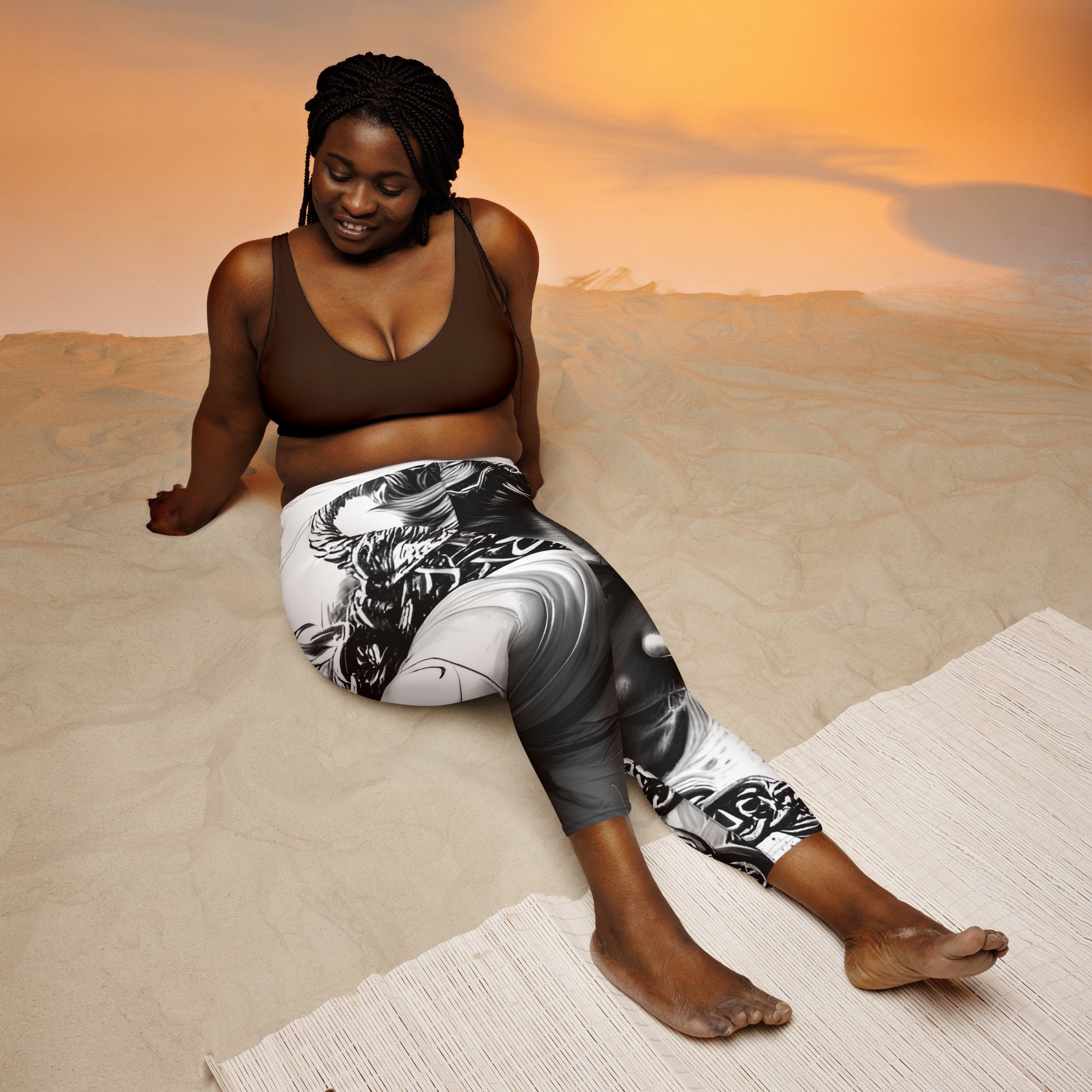 Malkauns Reflection - Yoga Capri Leggings