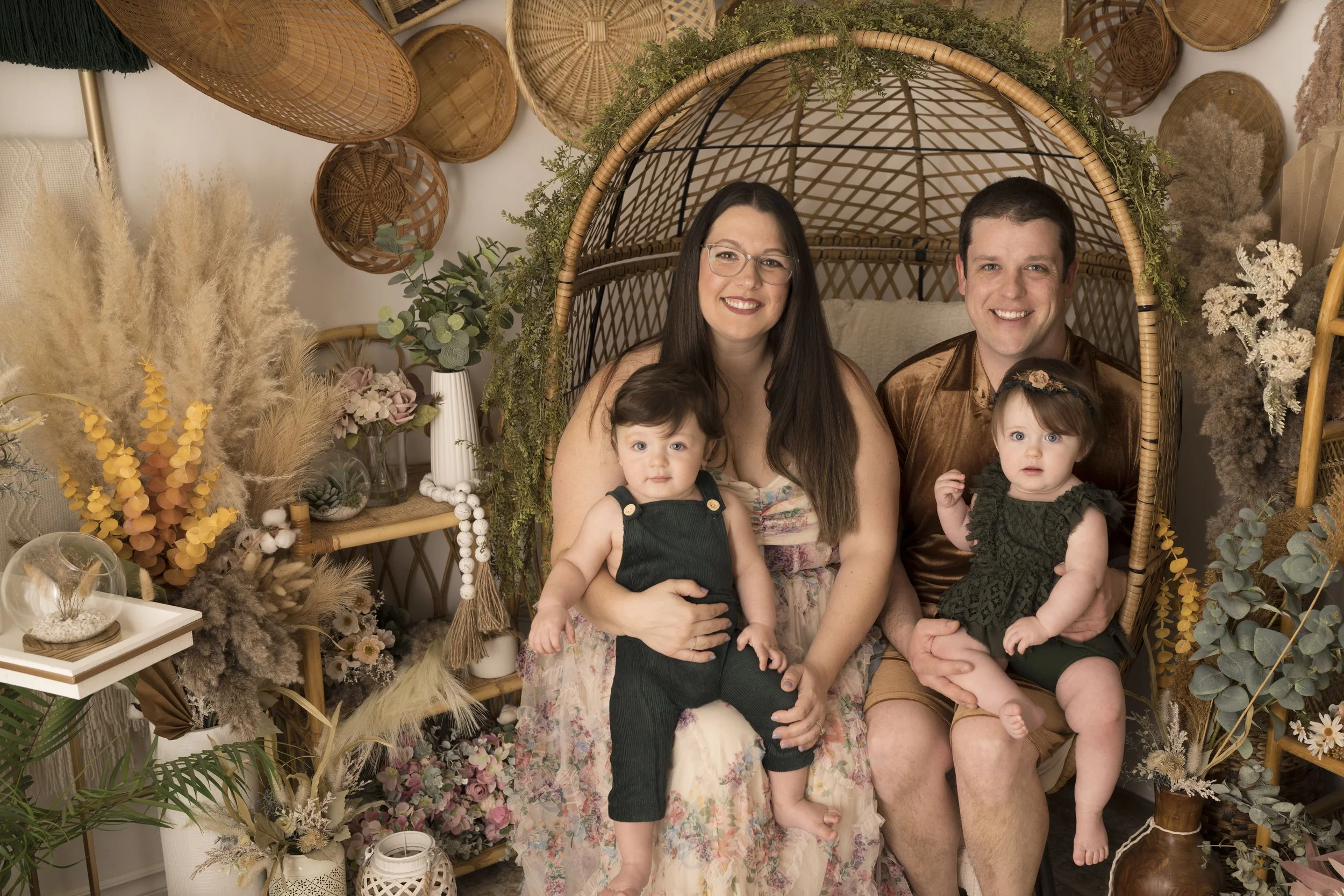 14-first birthday - one year session - cake smash - niagara photographer - photographer near me - heart to heart photos.jpg