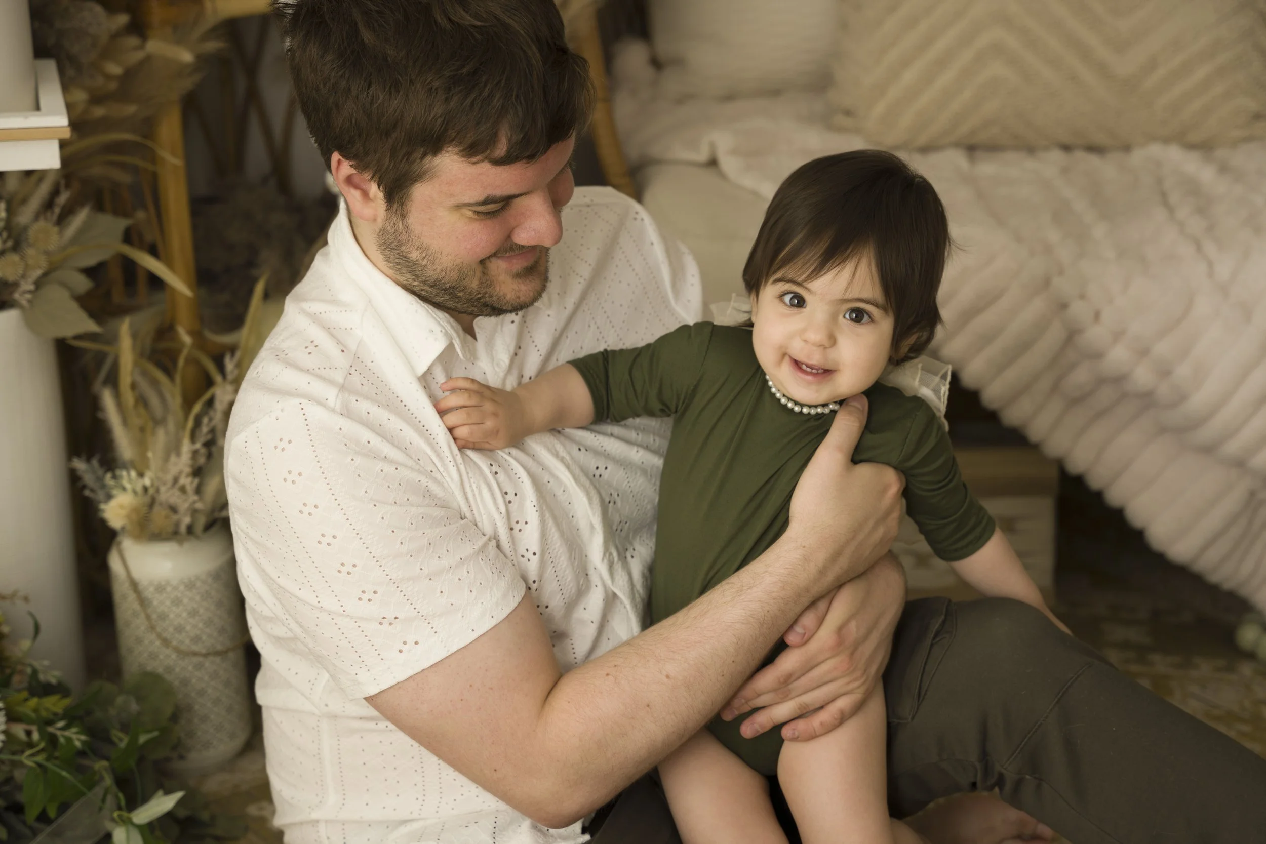 6-first birthday - one year session - cake smash - niagara photographer - photographer near me - heart to heart photos.jpg