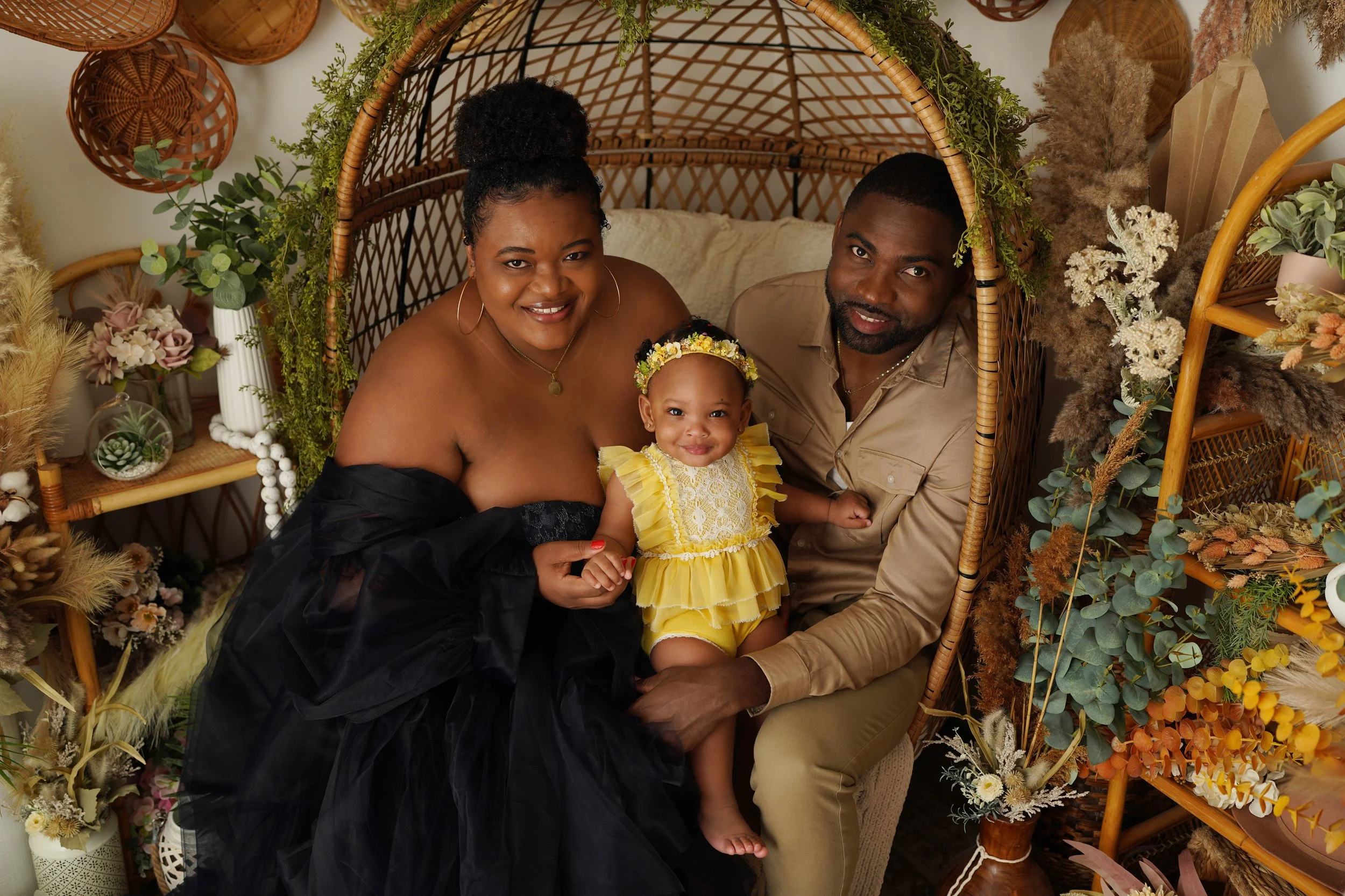 22-first birthday - one year session - cake smash - niagara photographer - photographer near me - heart to heart photos.jpg