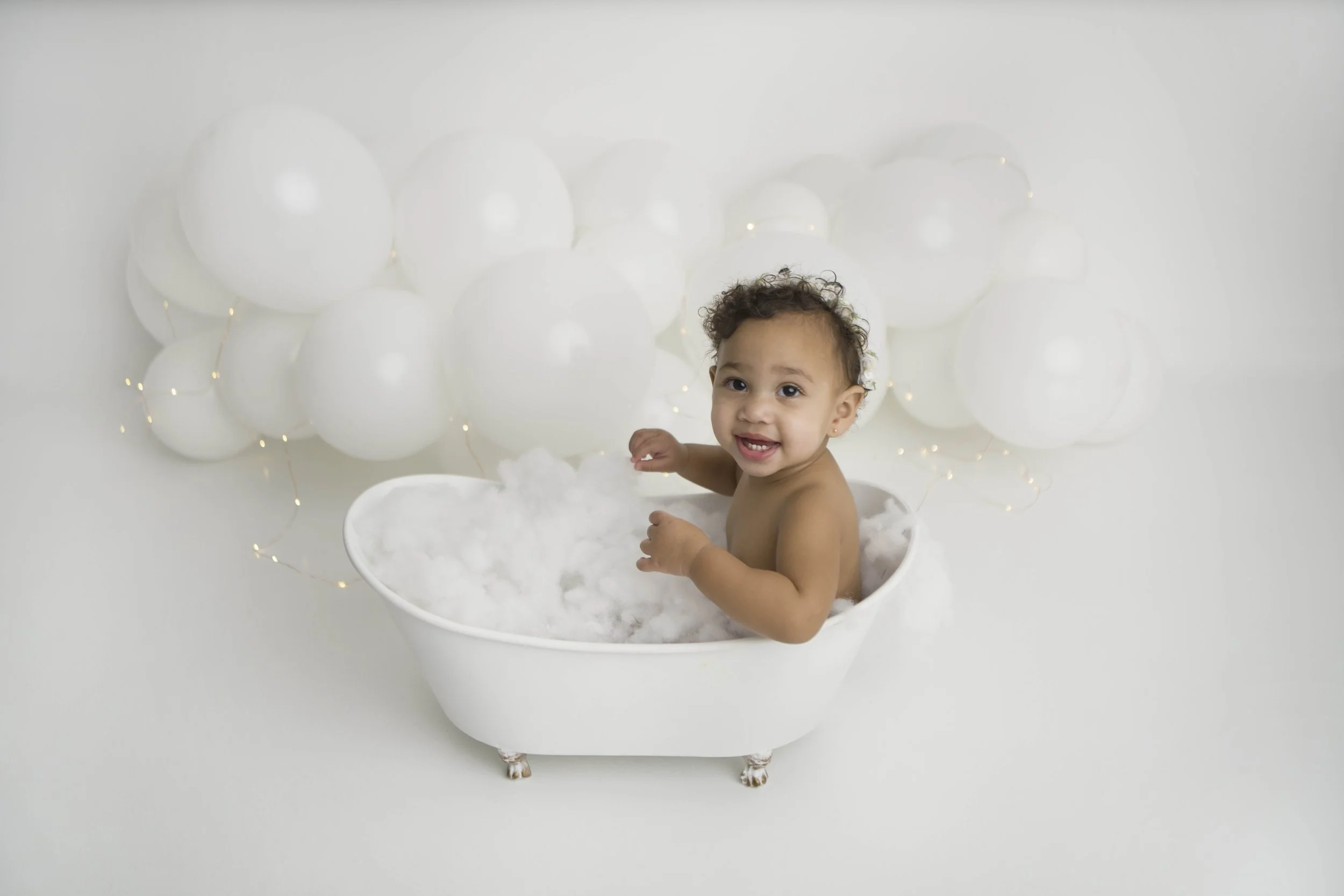 12-first birthday - cake smash - niagara photographer - photographer near me - heart to heart photos.jpg