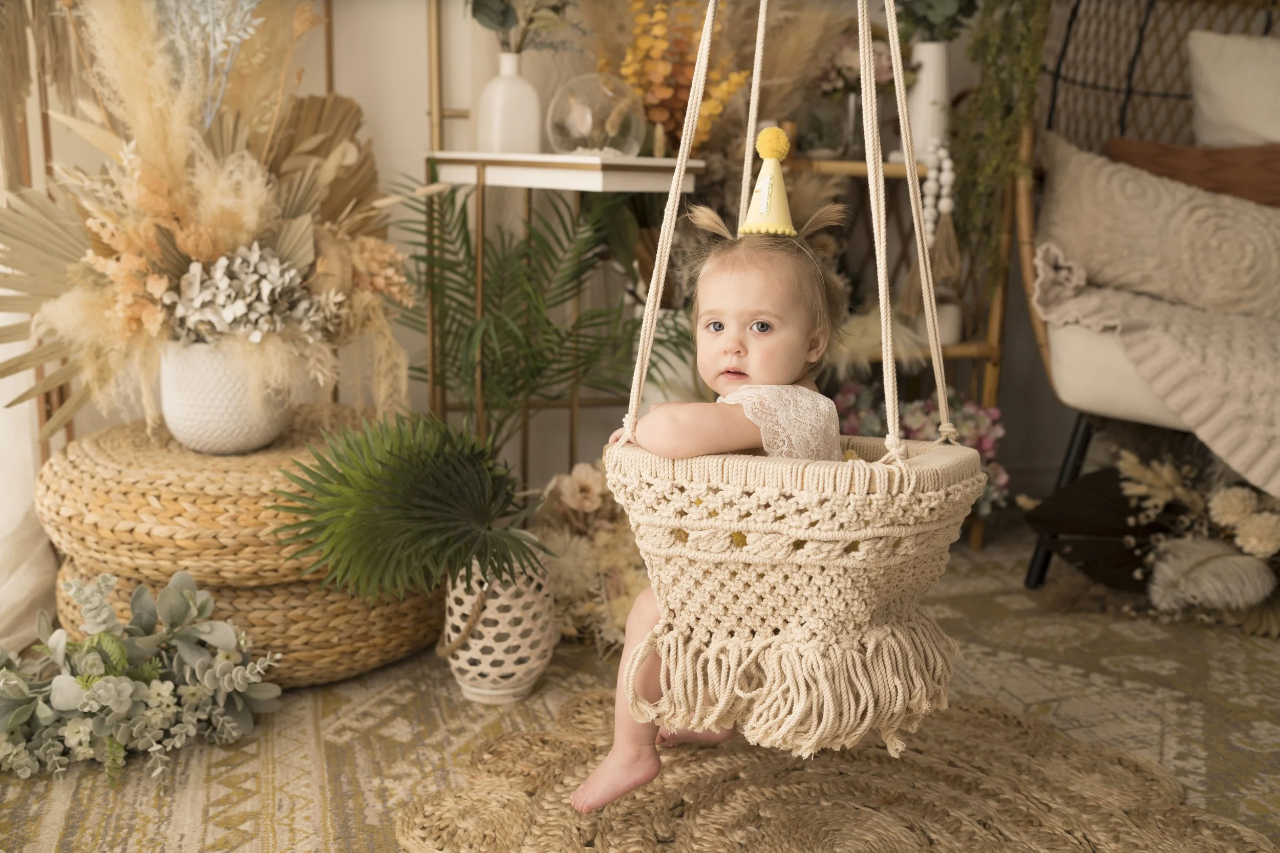 12-first birthday - one year session - cake smash - niagara photographer - photographer near me - heart to heart photos.jpg