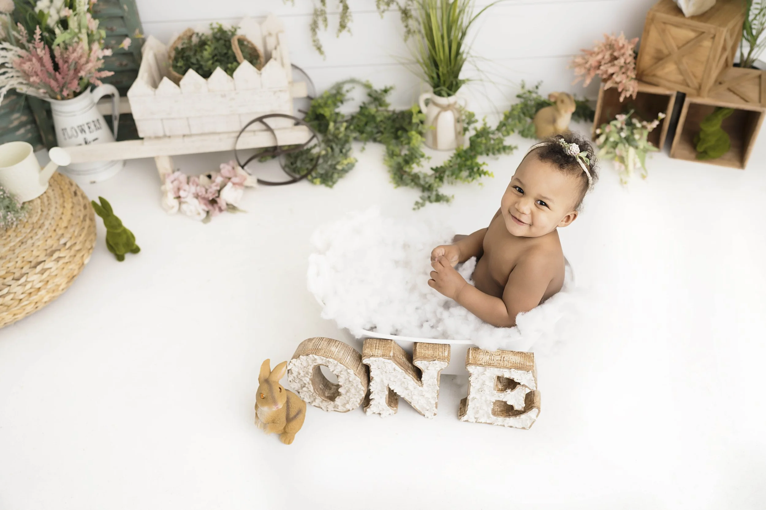 22- niagara photographer - cake smash - first birthday - splash - photographer near me - heart to heart photos.jpg