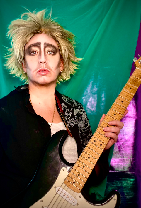 Cartier offers expert coaching and spiritual guidance to the LGTBQIA+ community.