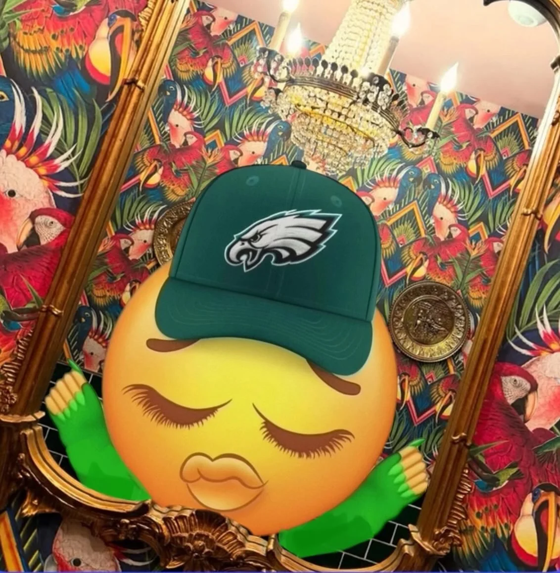 ITS GAME DAY! 💚🏈🦅 Doors are open, sun is shining! Pop in and watch the Birds take the field and demolish those boring old Vikings! Game on all screens.
