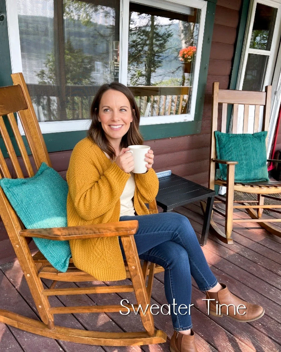 Autumn is my favorite season and I think there's no better place to experience it than the Rangeley Lakes region! 🍁 Crisp mornings like this are my favorite. The air is starting to carry that familiar chill, and I can already feel the excitement for