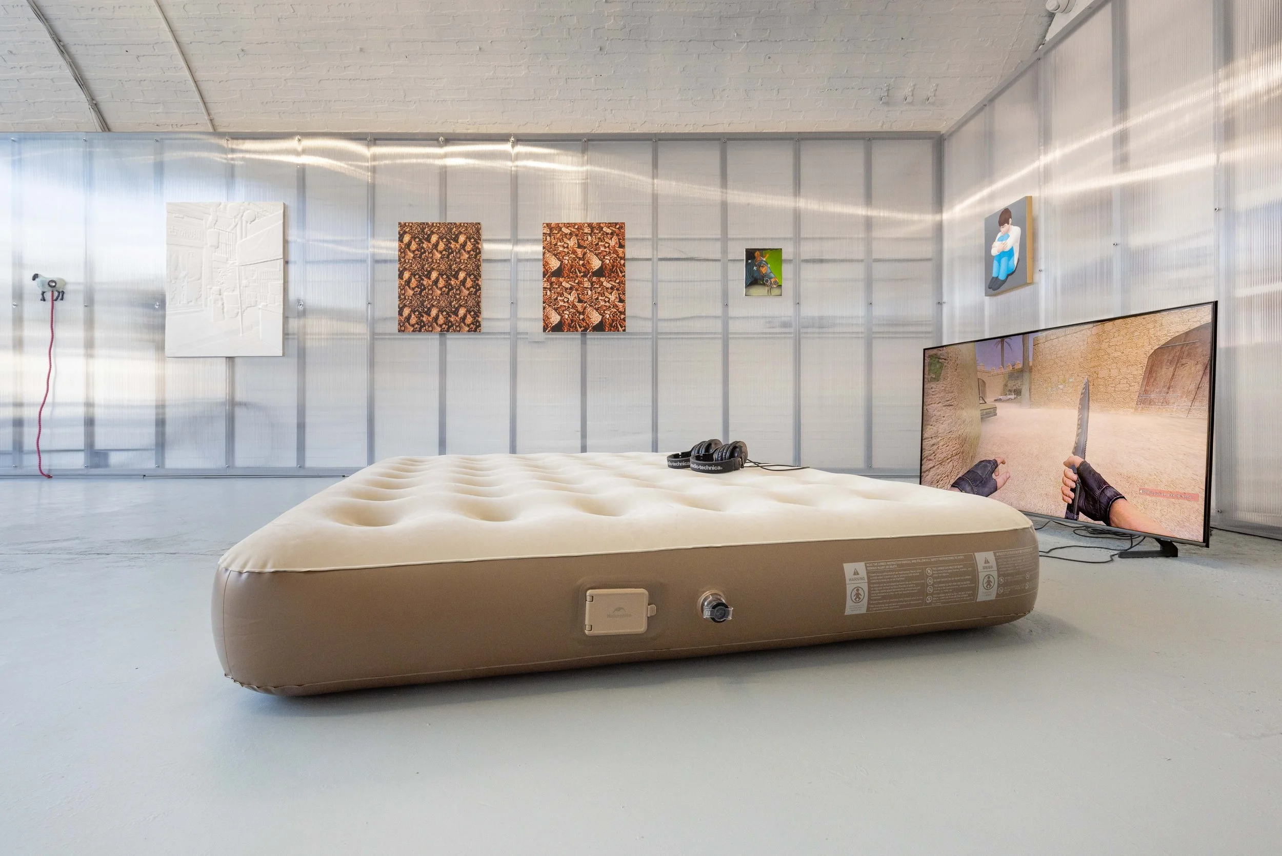 OHSH-Projects_CONTROL_Photography by Benjamin Deakin_Install Shot_web_44.jpg