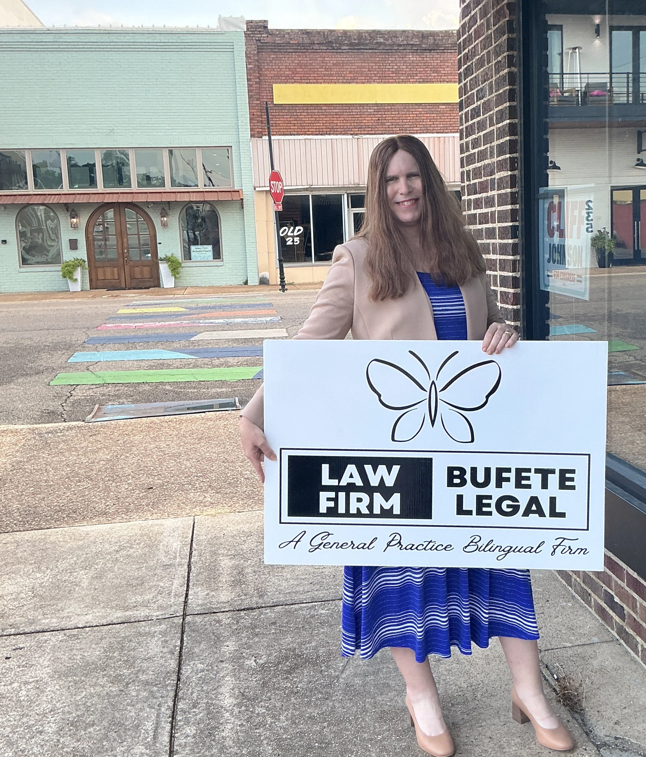 Attorney Sarah Schnaithman Bilingual