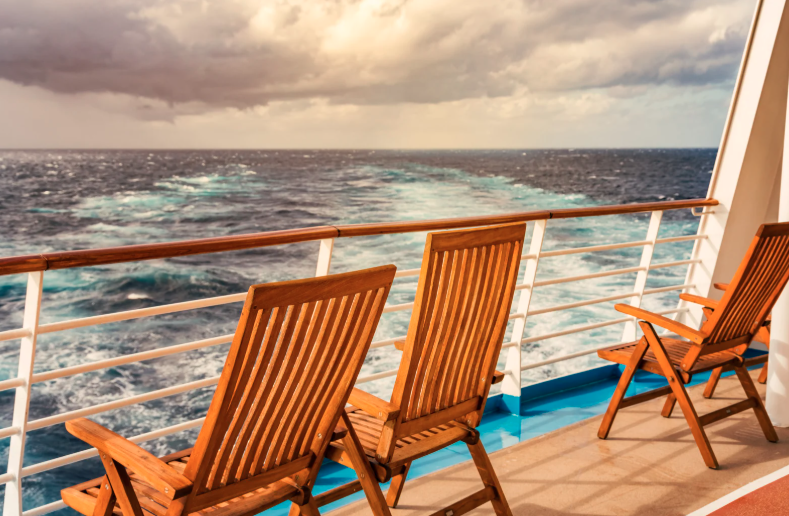 Smooth Seas, Clear Minds: The Wellness Power of Cruising