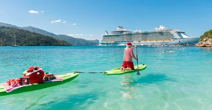 Sunshine, Santa &amp; the Sea – Your Holiday Cruise Awaits!
