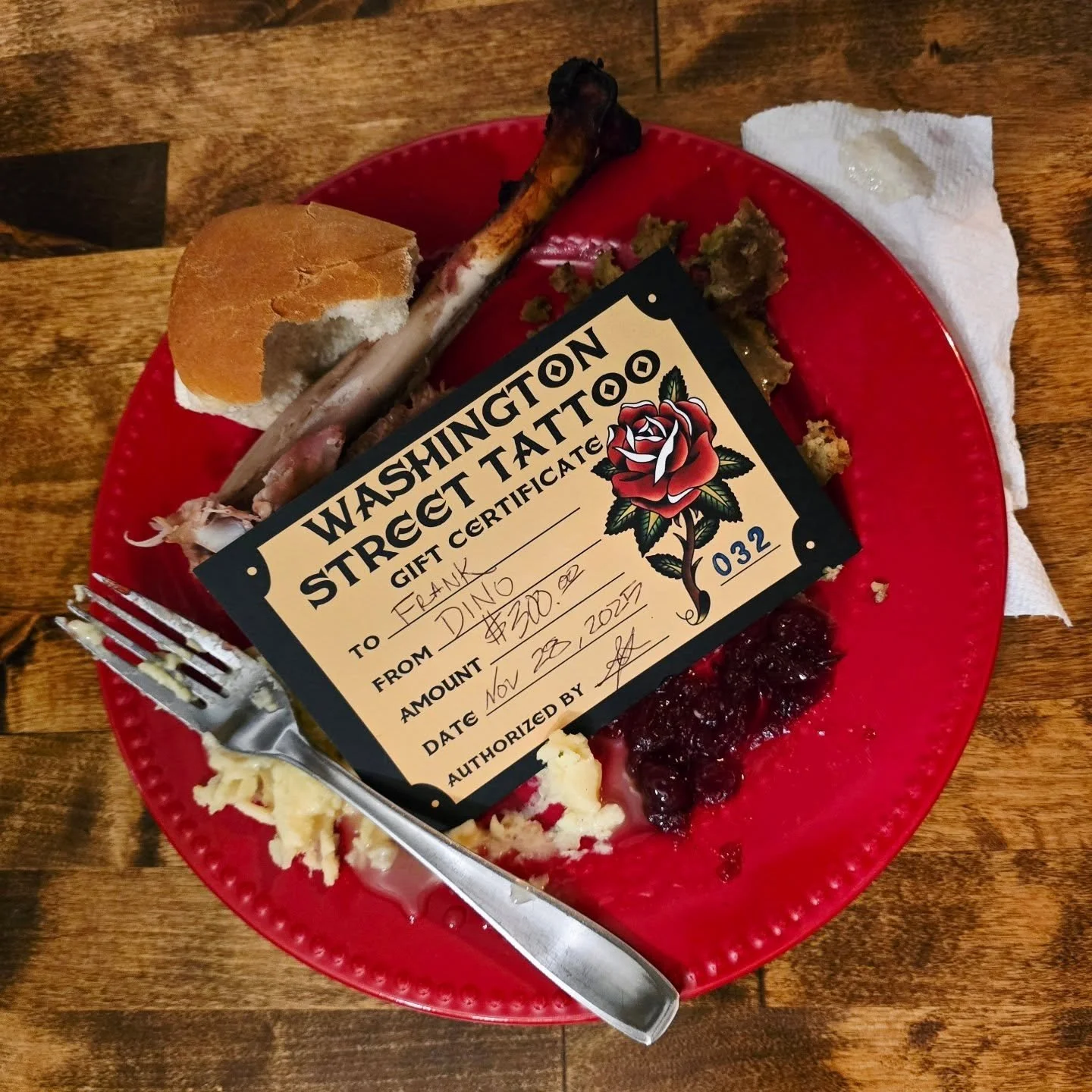 Turkey's gone, time to shop... BLACK FRIDAY GIFT CERTIFICATE SPECIAL 10% OFF!!!
You save some cash, they get something rad.
You can't lose. This Friday 11/28

#olympiawa #olympiatattoo #downtownolympia #easygifting #holidaytattoo