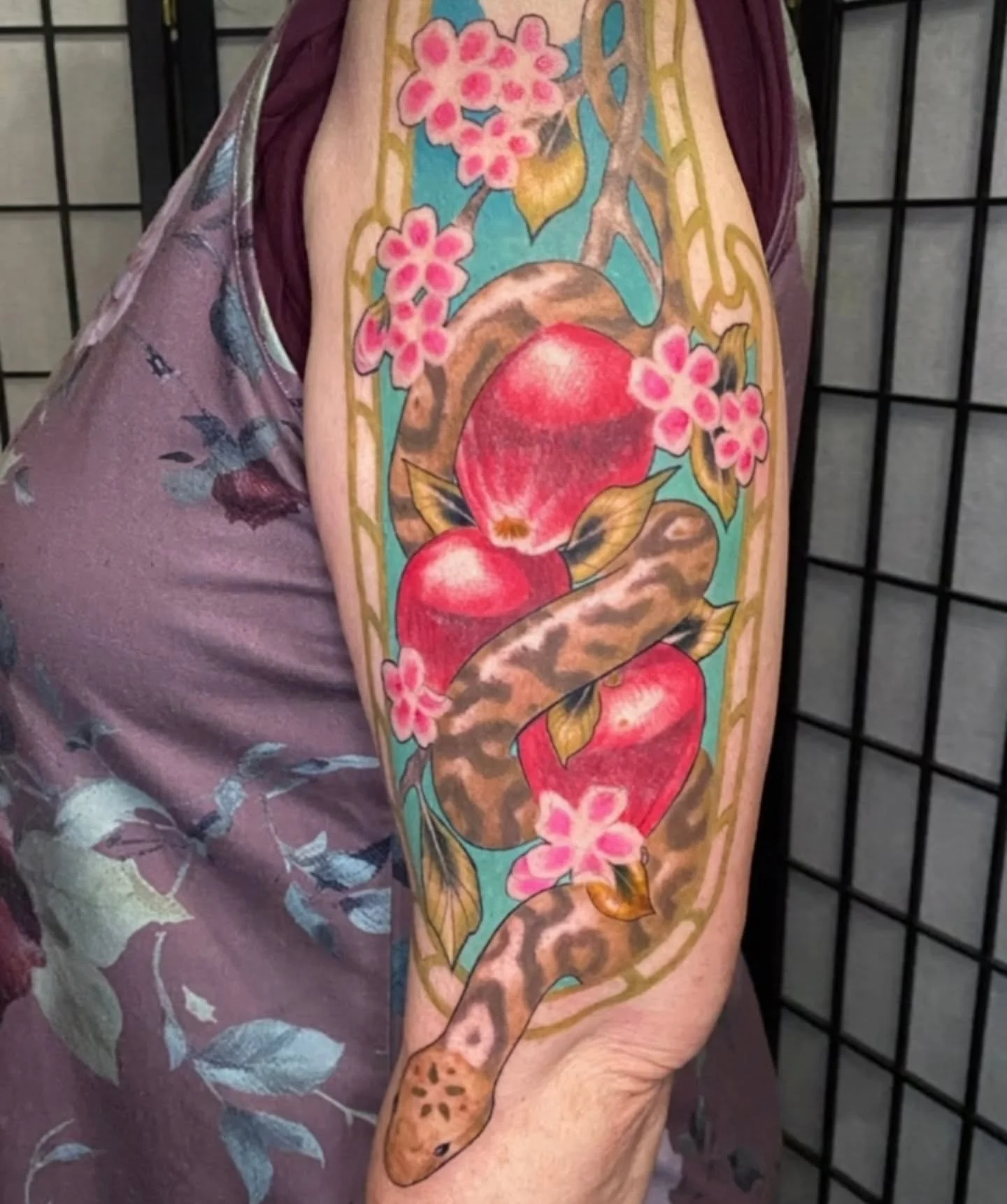 Tattoo by @noah.b.tattoo 

#snaketattoo #neotrad #olympiatattoo #olympiawa  #artnouveaustyle
