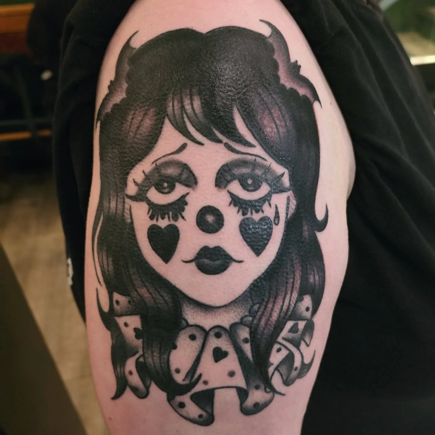 Tattoo by @a.pecantattoo 

Book at washingtonstreettattoo.com 

#olympiatattoo #olympiawa #sadclown #traditionaltattoo #blackworktattoo