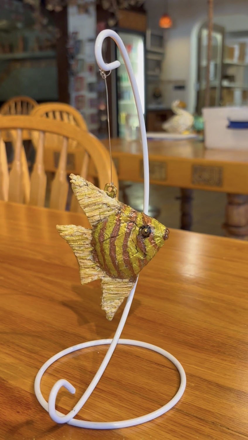Angelfish  Mixed Media hanging sculpture $45  (Stand included)  CICK IMAGE FOR VIDEO 360 VIEW 