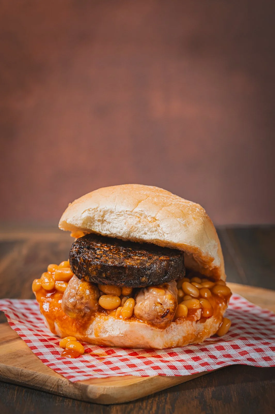 Simon Howie breakfast roll, with baked beans, WEB.jpg