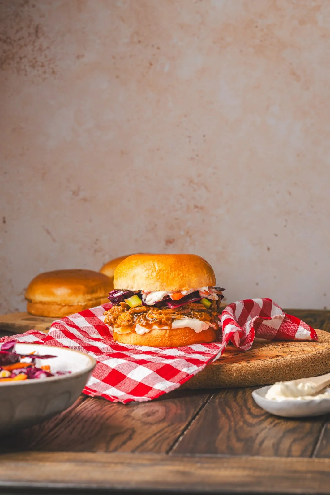 Pulled pork burger, WEB.jpg