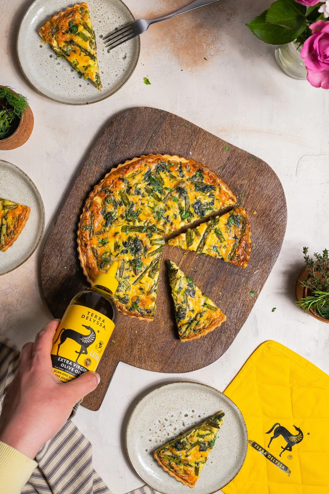 Terra Delyssa, Spring quiche, flatlay, WEB.jpg