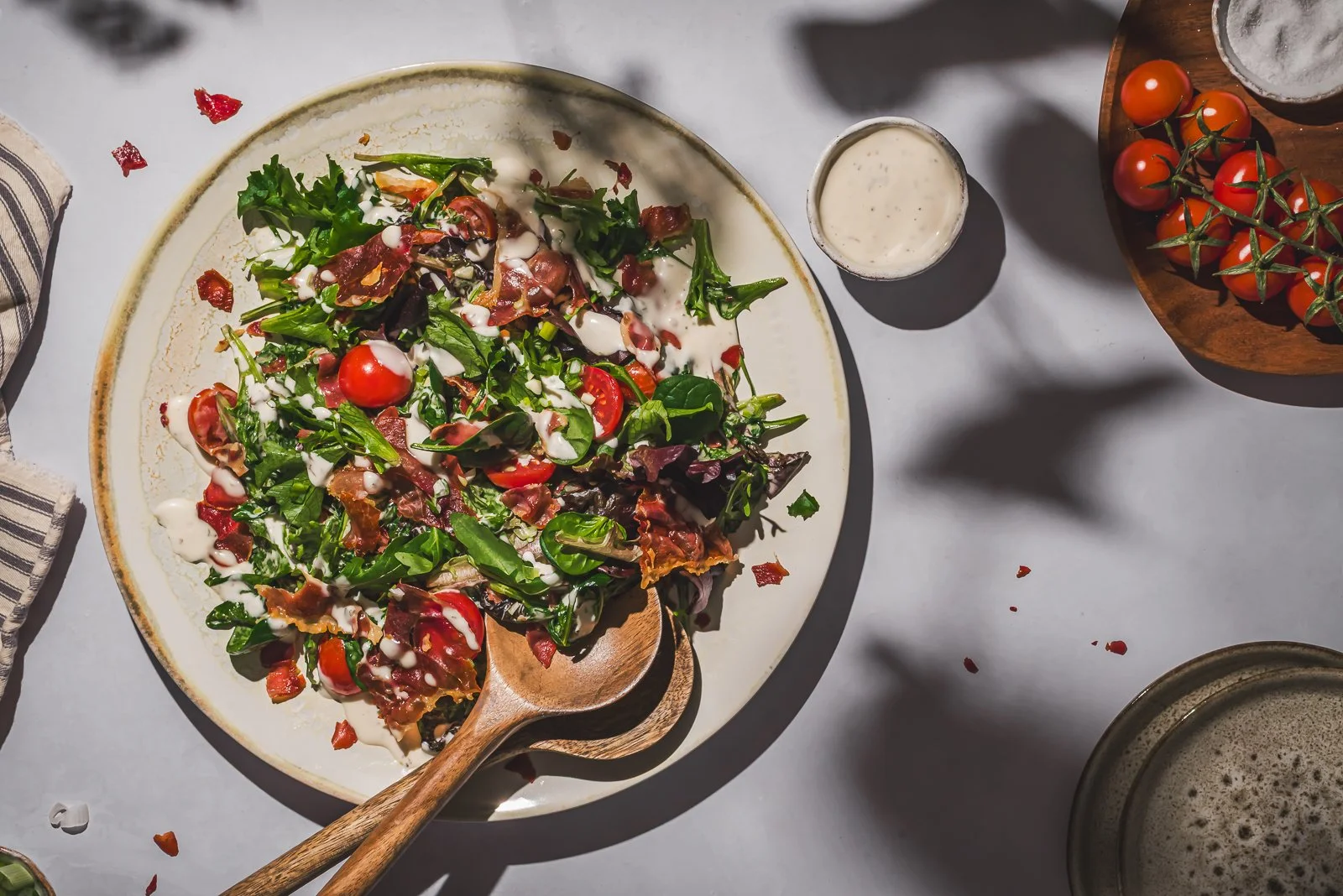 Crisp prosciutto salad, landscape, 1600px.jpg