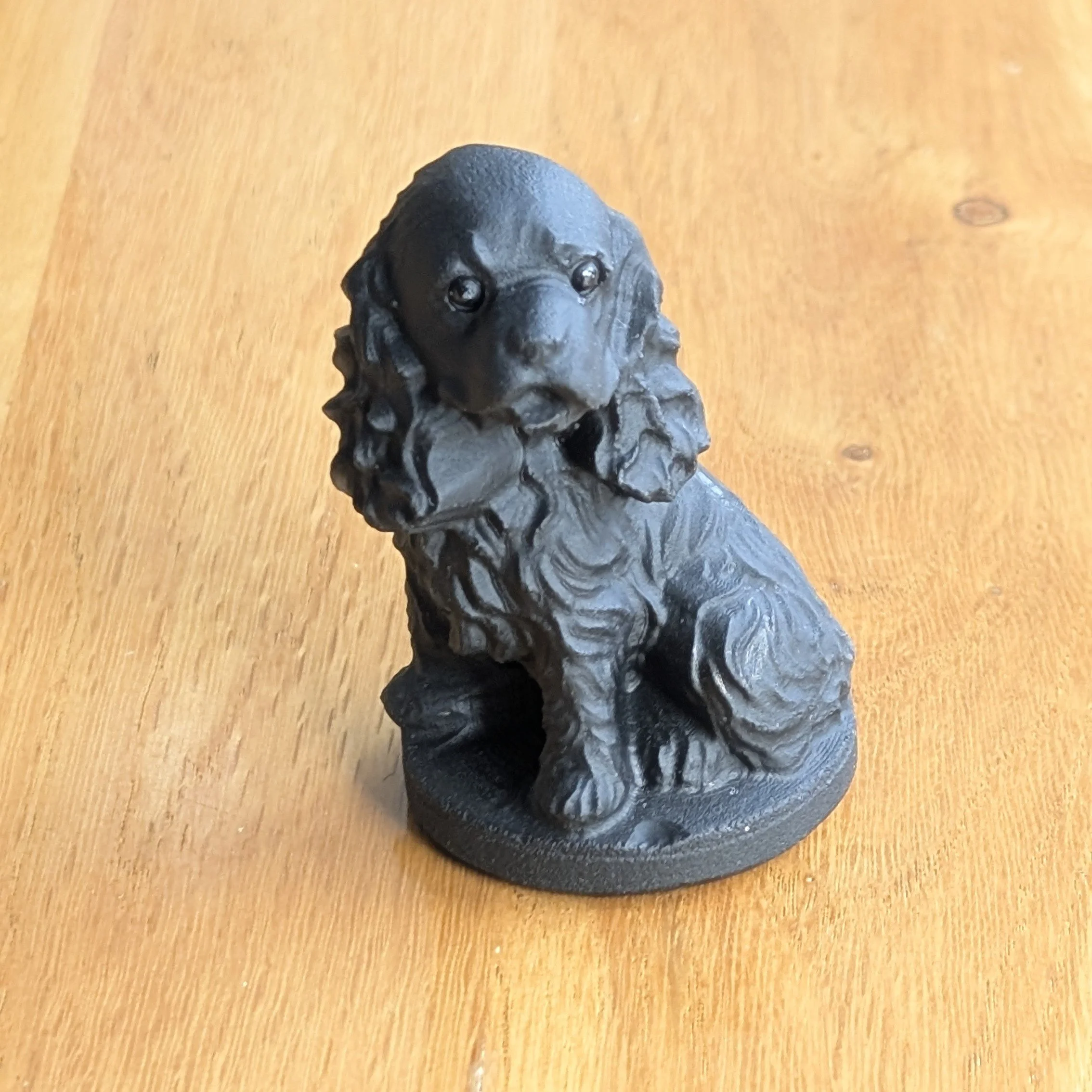 Matt Obsidian Spaniel Carving