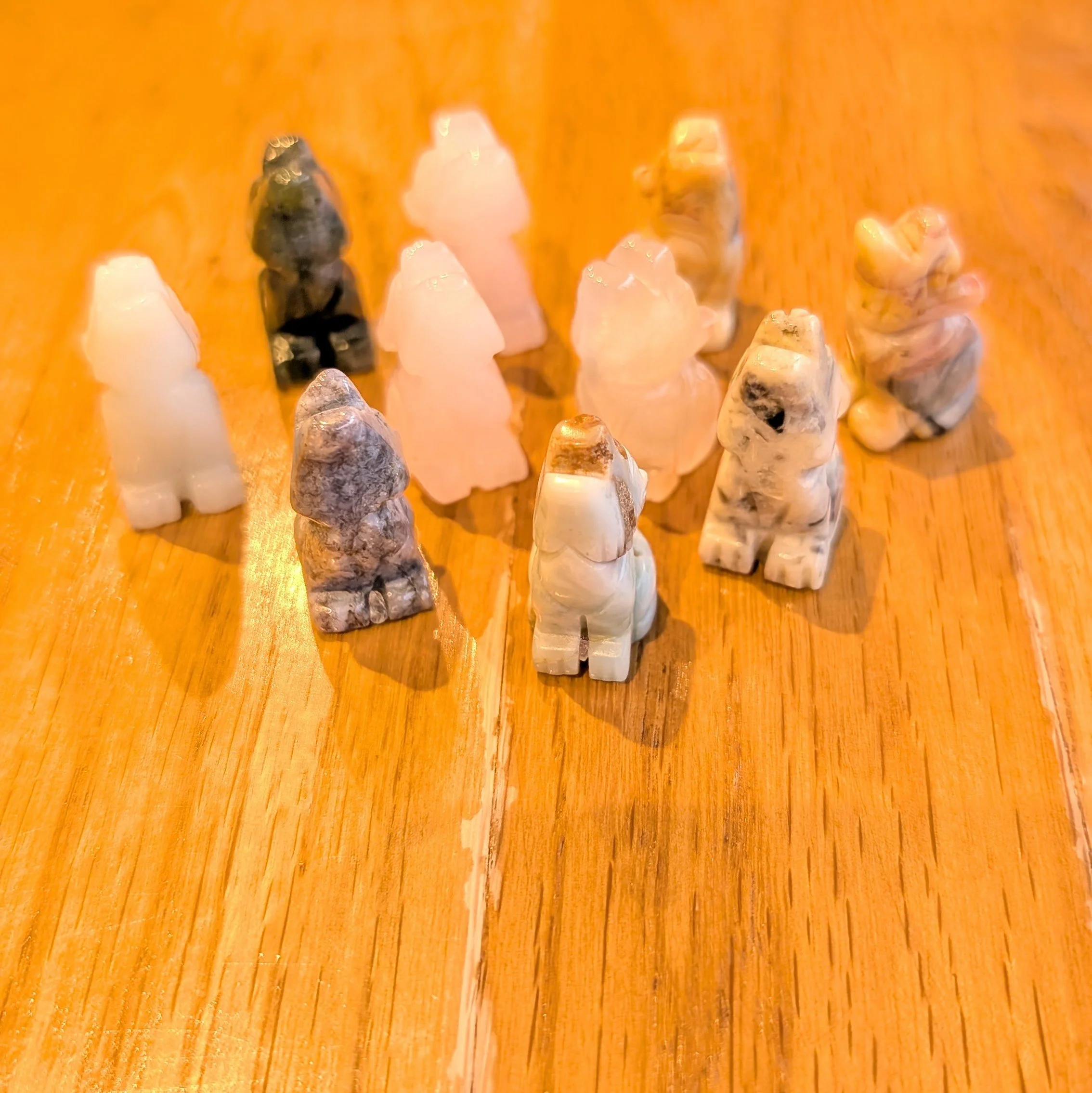 Mini Gemstone Howling Wolves
