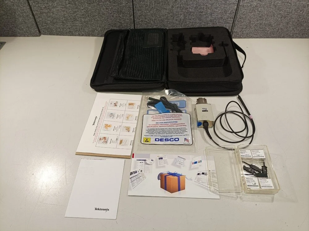 Tektronix P7240, Typical probe, 4GHz, In case with accessories #