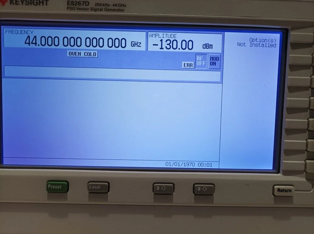 Keysight E8267D, PSG Vector Signal Generator, 250kHz-44GHz, Loaded With Options #