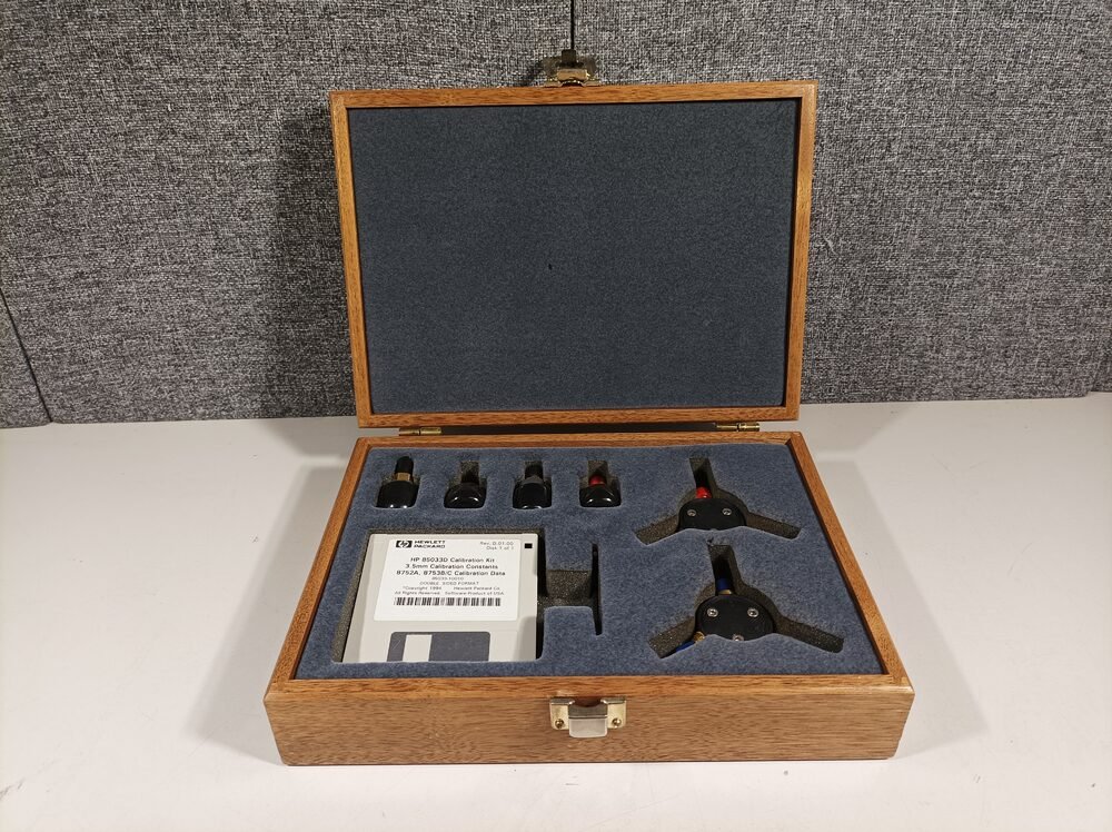 Hewlett Packard 85033D, Calibration Kit, 3.5mm #