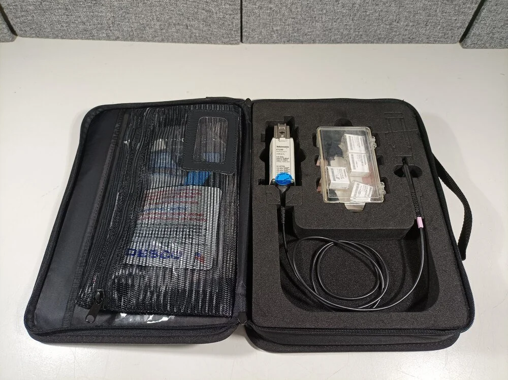 Tektronix P7240, Typical probe, 4GHz, In case with accessories #