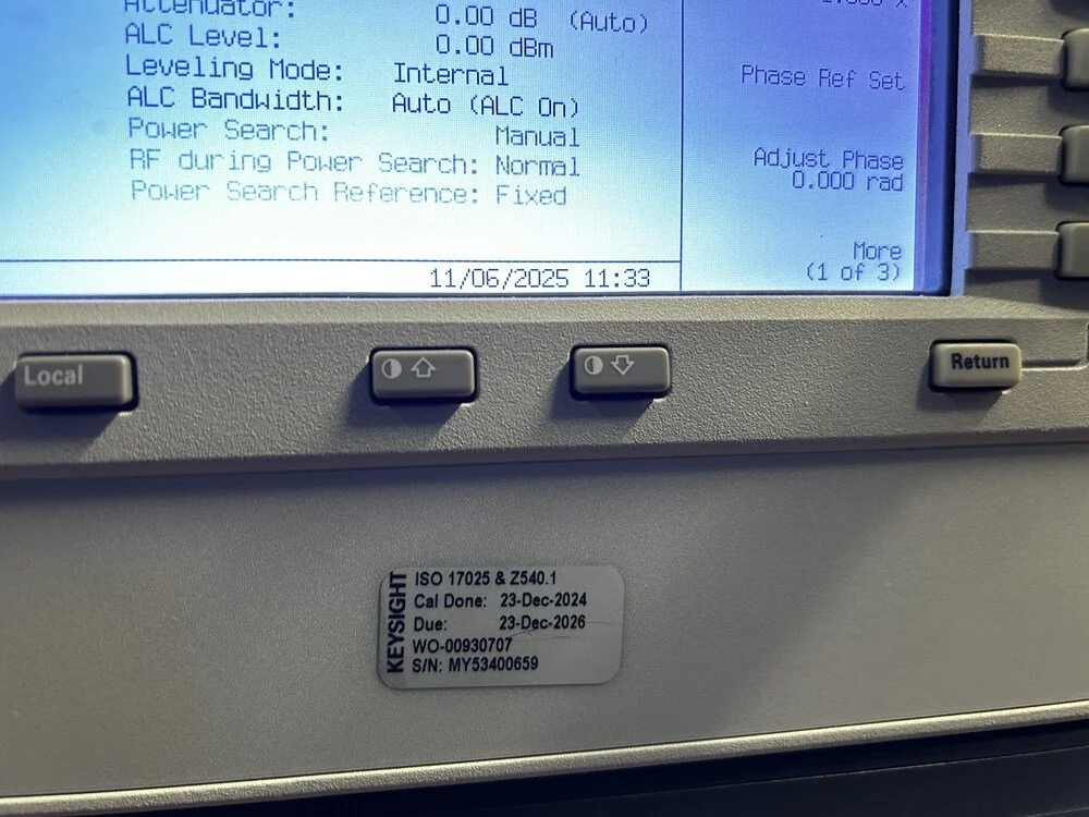 Keysight E8267D, PSG Vector Signal Generator, 250kHz-44GHz, Loaded With Options #