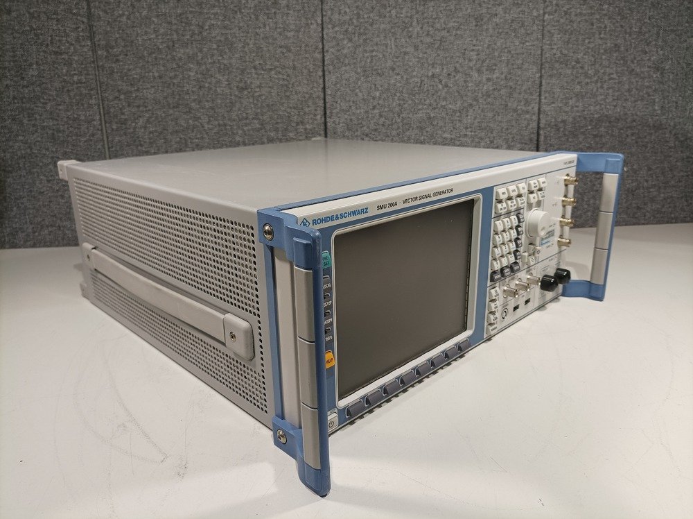 Rohde & Schwarz SMU200A, Vector Signal Generator, 100kHz-3GHz, with Options #