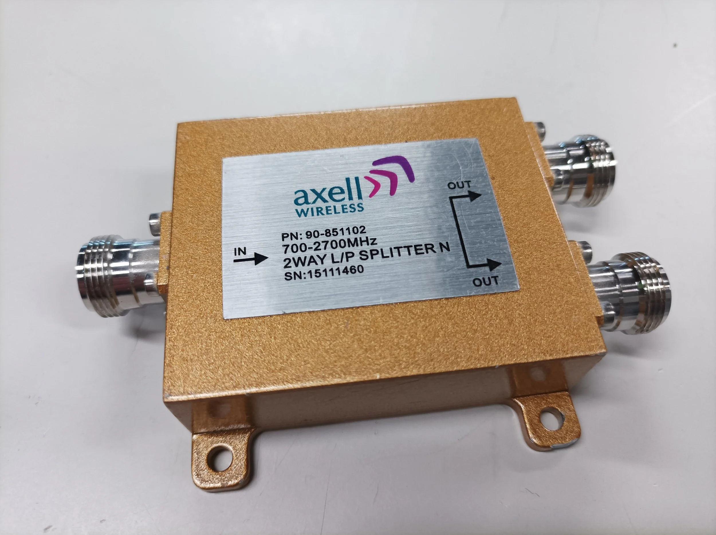 Axell 700-2700 2-Way Divider