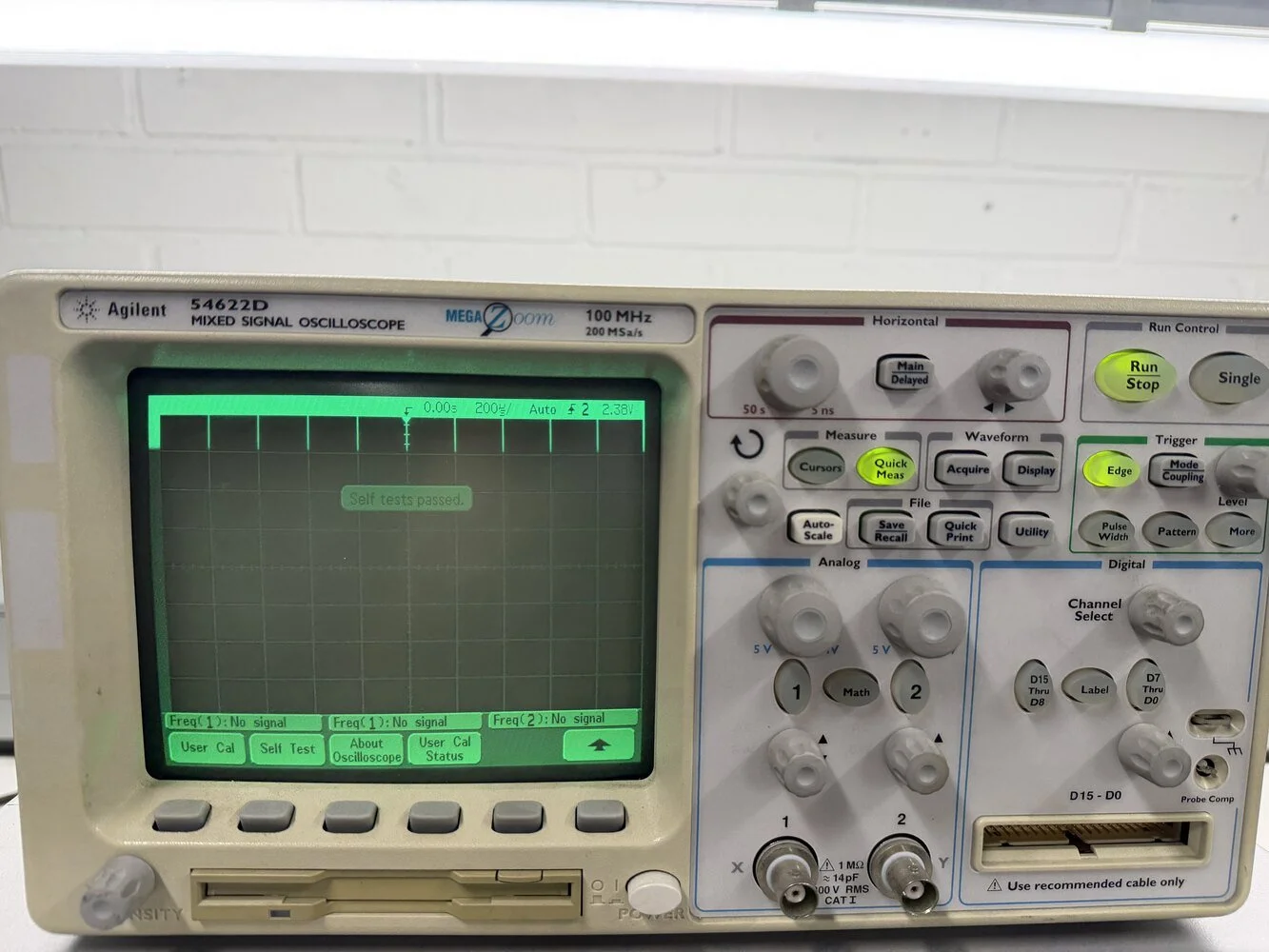 Agilent 54622D Mixed-Signal Oscilloscope 100 MHz #