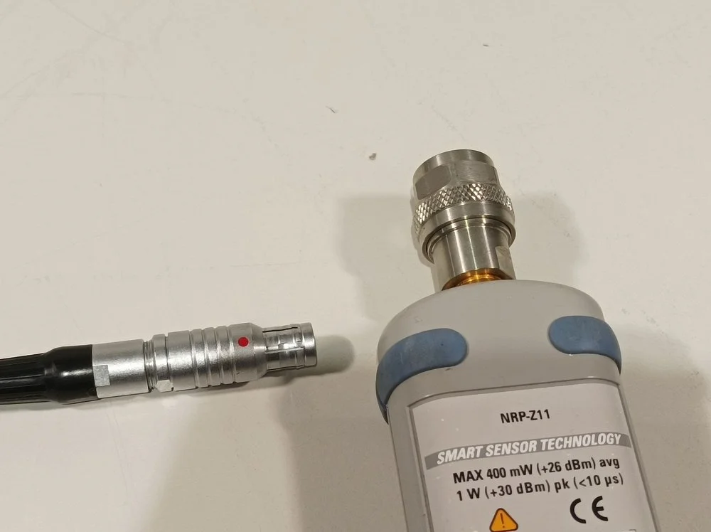 Rohde & Schwarz NRP-Z11, RF Power Sensor, 10 MHz-8 GHz, 200 pW to 200 mW with NRP-Z4 USB Cable #