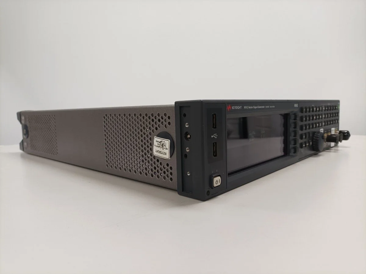 Keysight N5182B, MXG Vector Signal Generator, 9 kHz-6 GHz, w/OPT, OEM Cal. 08/2026 #