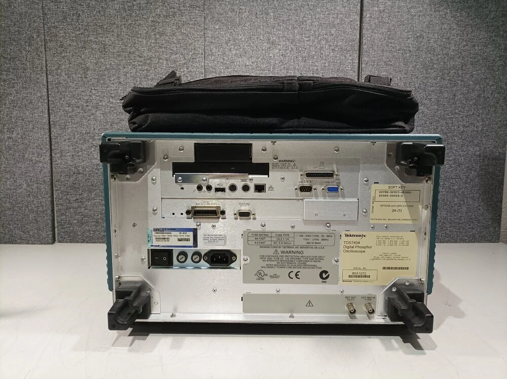 Tektronix TDS 7404, Digital Phosphor Oscilloscope, 4 GHz, 20 GSa/s #