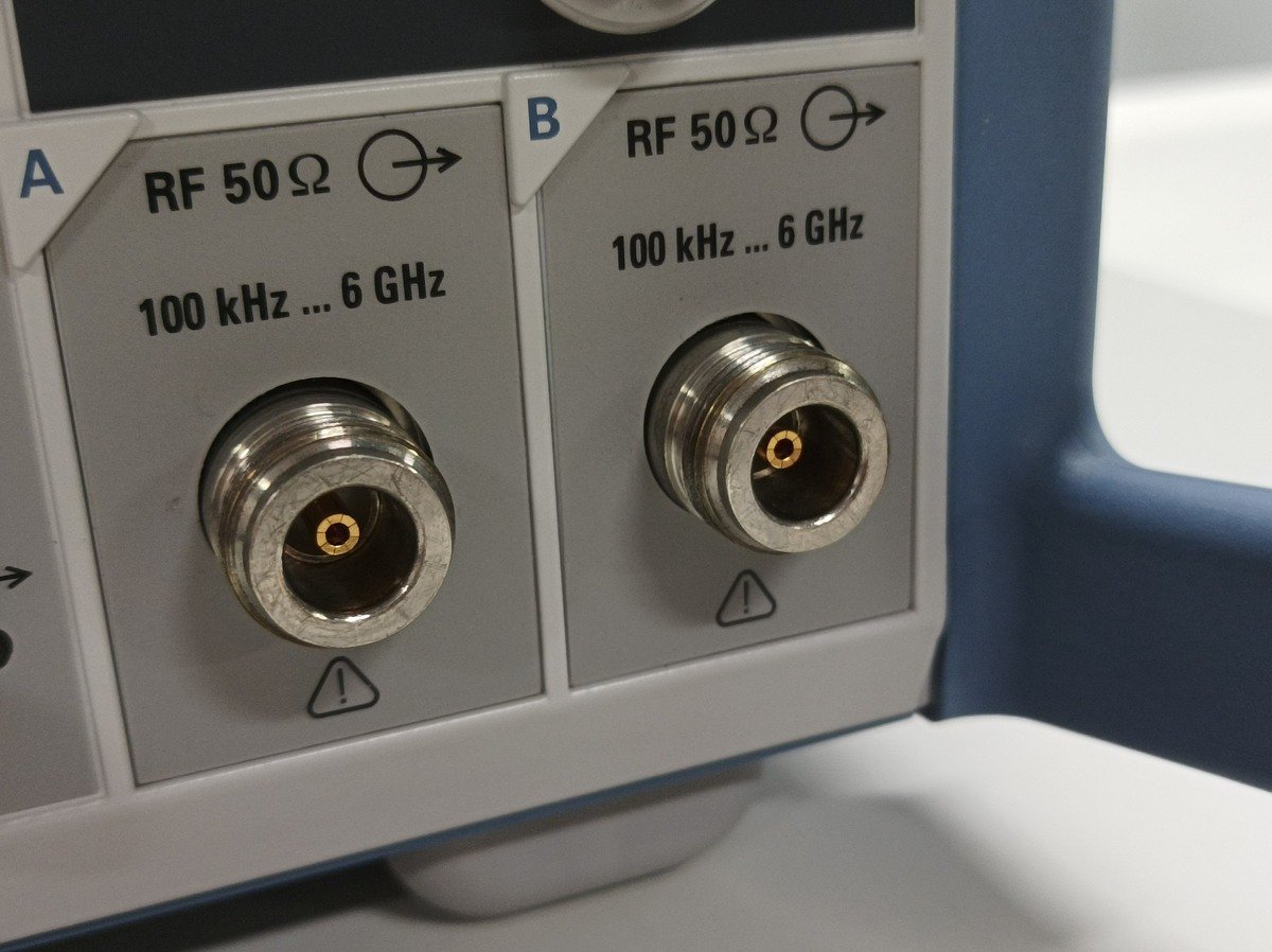 Rohde & Schwarz SMW200A, Vector Signal Generator, 2x6GHz OEM CAL 08/2026 #